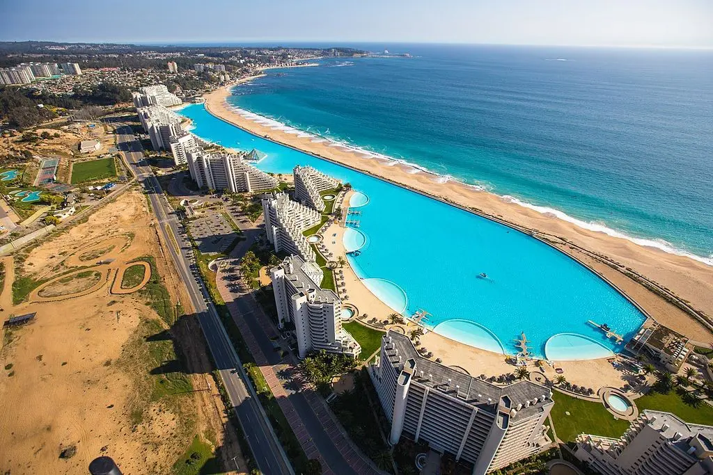 ISLA NEGRA, ALGARROBO E VINÍCOLA UNDURRAGA